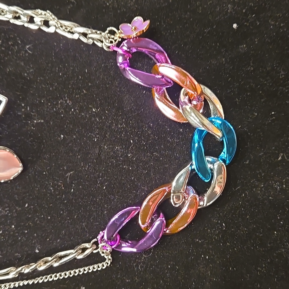 Colorful Metal And Resin Chain - Picture 3 of 15